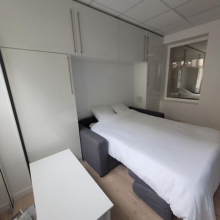Studio Bien Equipe Au Calme A Montmartre Paris Ngoại thất bức ảnh